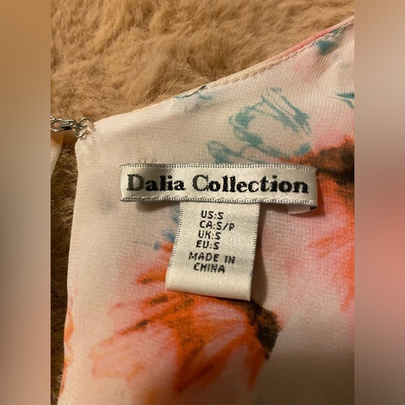 Dalia Collection beautiful blouse with water colour floral - Picture 6 of 6